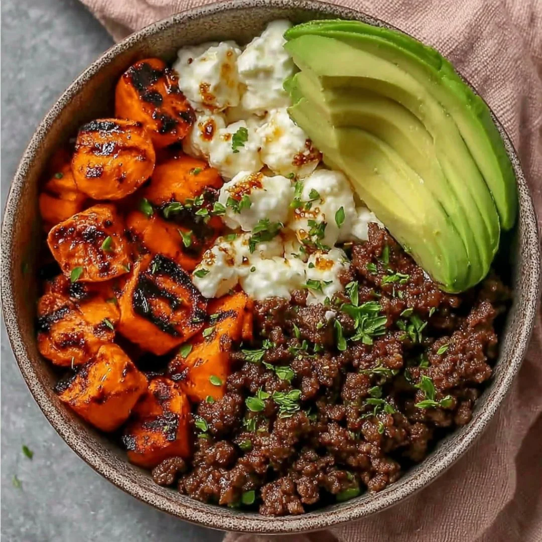 4 Ingredient Mounjaro Recipe – Step-by-step process showing lemon, ginger, and honey being mixed into a detox drink