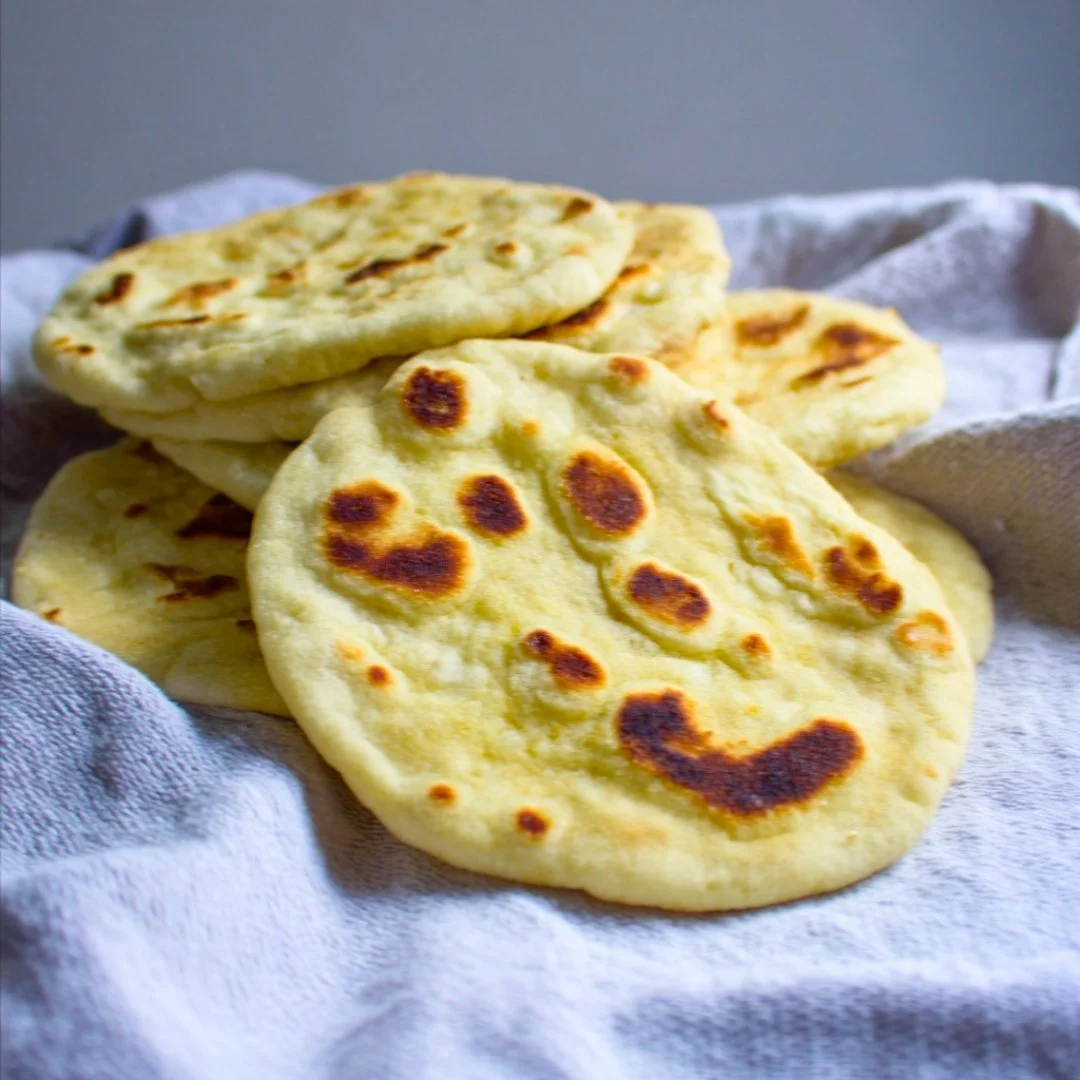 4 Ingredient Mounjaro Recipe – Step-by-step process showing lemon, ginger, and honey being mixed into a detox drink